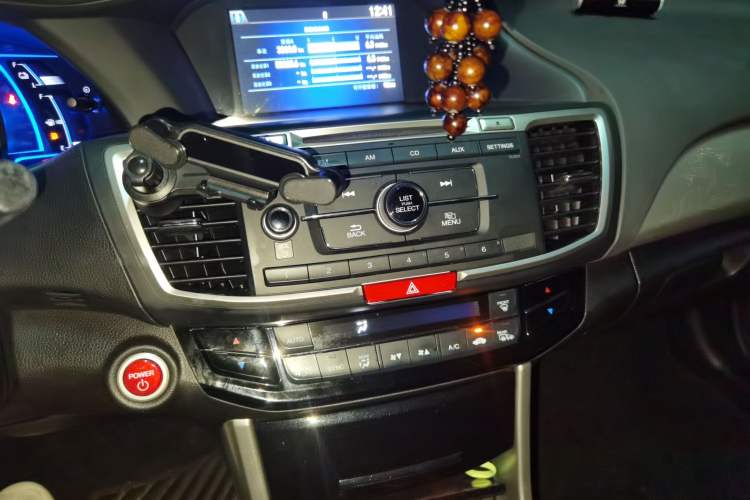 Used Honda Accord 2016 Hybrid 2.0L Sharp Edition Audio And AC Panel