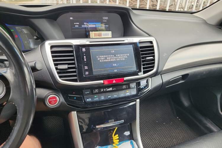 Used Honda Accord 2016 Hybrid 2.0L Rui Ling Edition Audio And AC Panel
