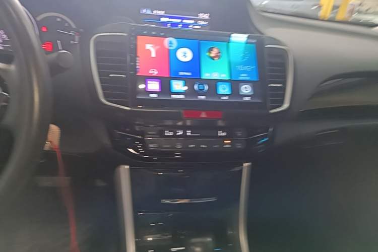 Used Honda Accord 2016 2.0L Elite Edition Audio And AC Panel