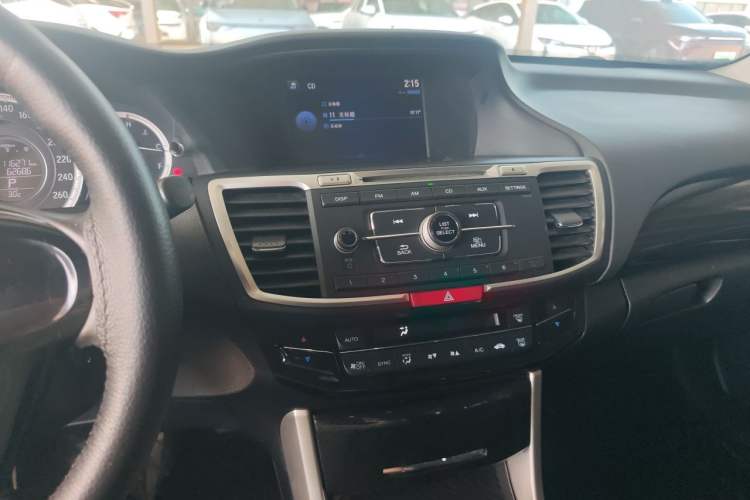 Used Honda Accord 2016 2.0L Elite Edition Audio And AC Panel