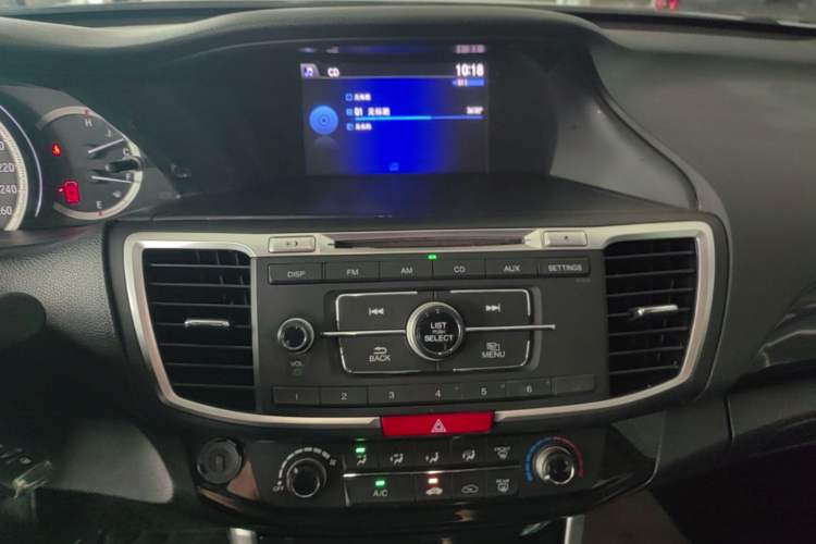 Used Honda Accord 2016 2.0L Comfort Edition Audio And AC Panel
