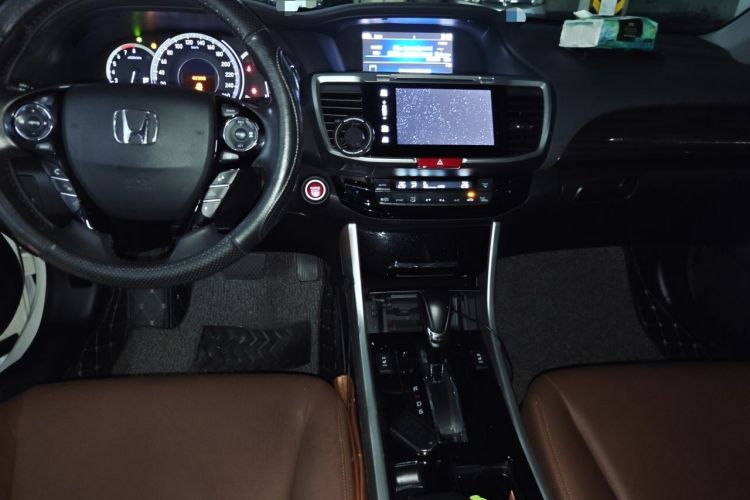 Used Honda Accord 2016 2.4L Prestige Edition Center Console