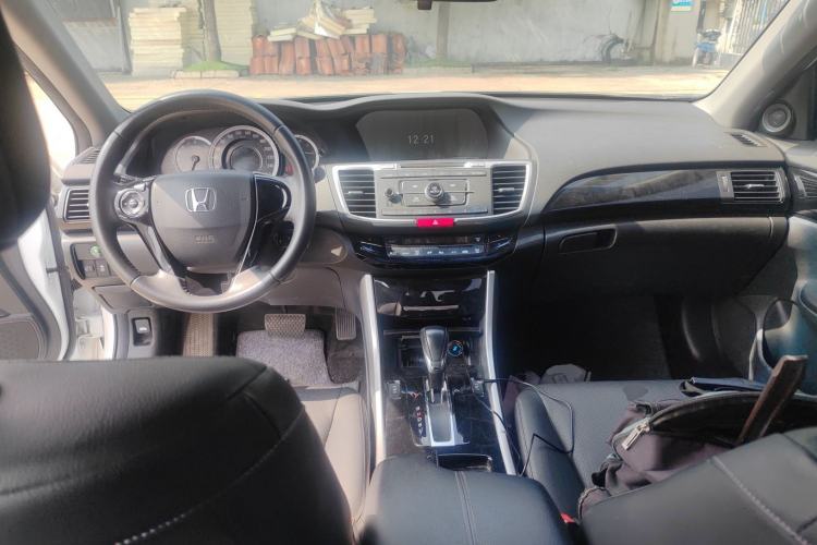 Used Honda Accord 2016 2.0L Elite Edition Center Console