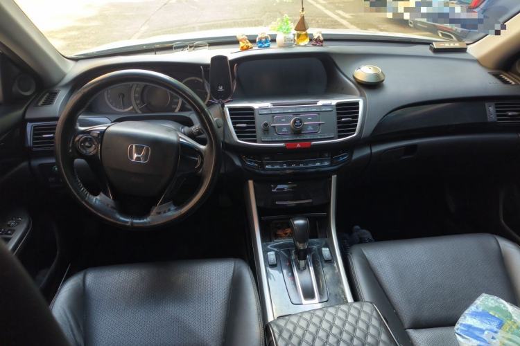 Used Honda Accord 2016 2.0L Elite Edition Center Console