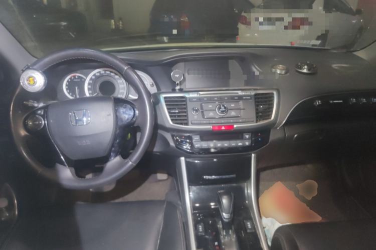 Used Honda Accord 2016 2.0L Elite Edition Center Console