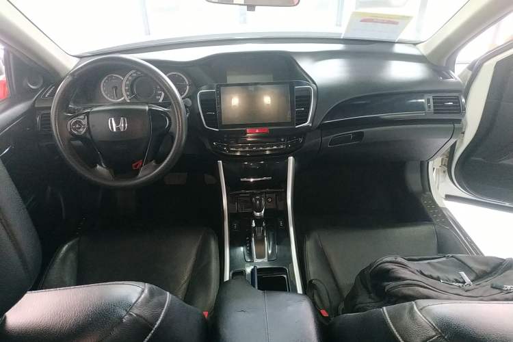 Used Honda Accord 2016 2.0L Elite Edition Center Console