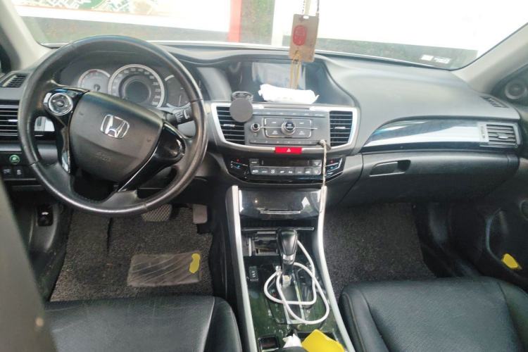 Used Honda Accord 2016 2.0L Elite Edition Center Console
