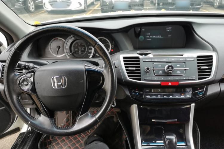 Used Honda Accord 2016 2.0L Elite Edition Center Console