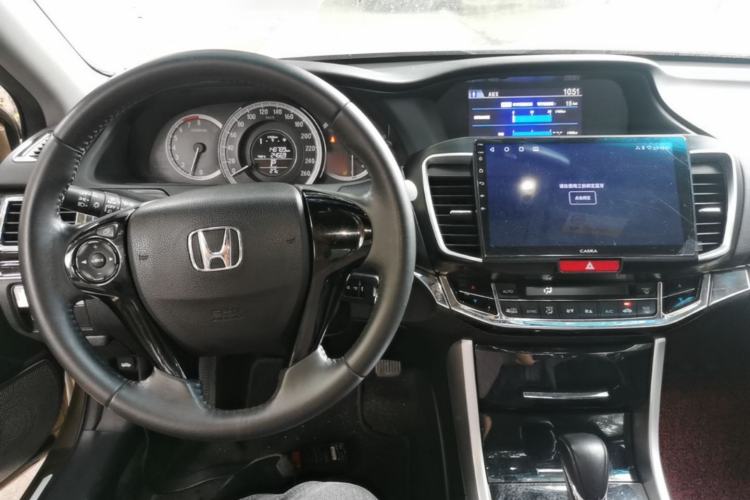 Used Honda Accord 2016 2.0L Elite Edition Center Console