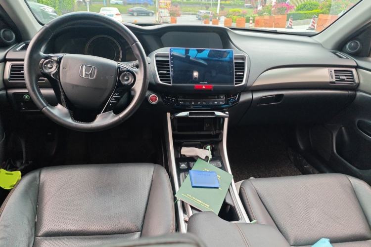 Used Honda Accord 2016 Hybrid 2.0L Sharp Edition Center Console