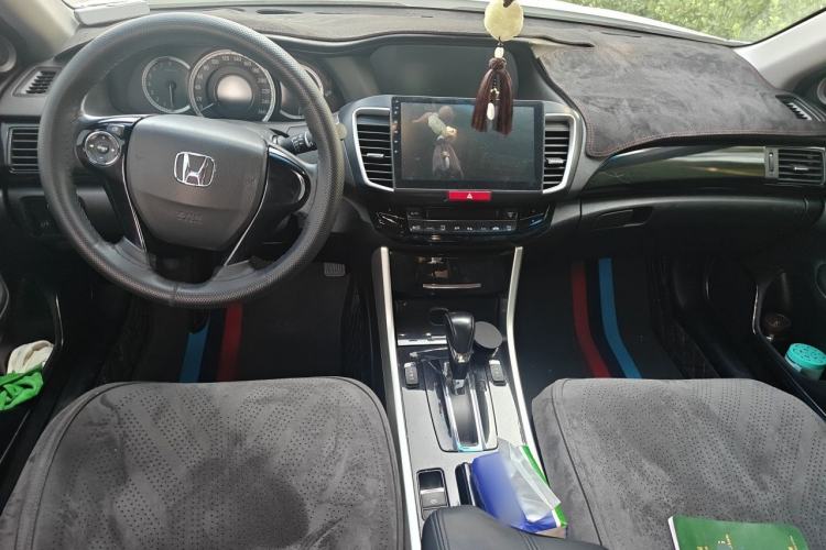 Used Honda Accord 2016 2.0L Elite Edition Center Console