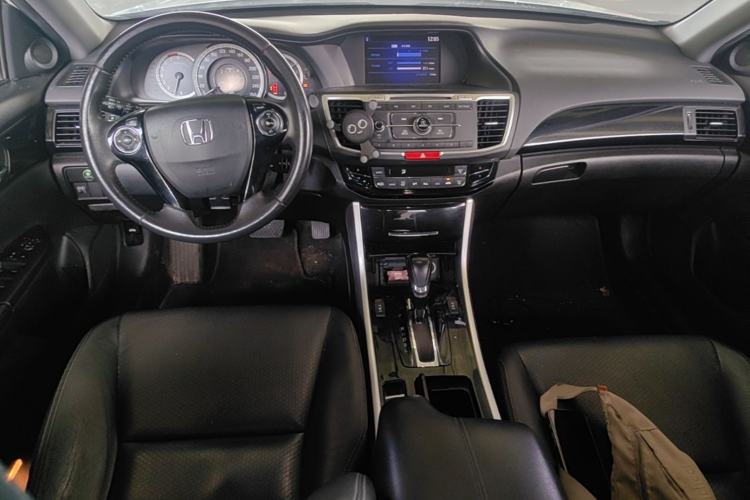 Used Honda Accord 2016 2.0L Elite Edition Center Console
