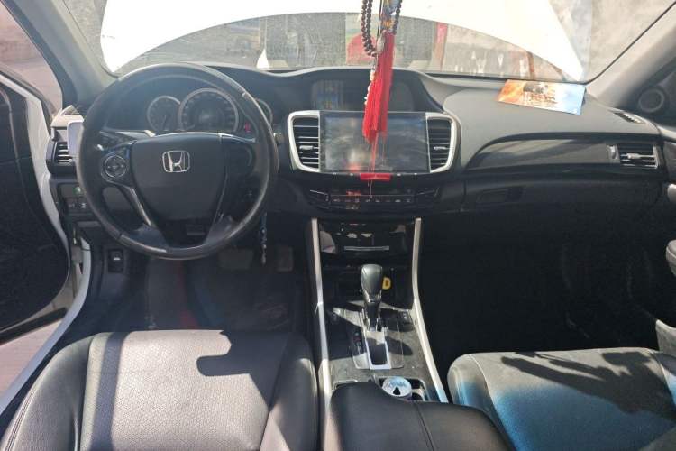 Used Honda Accord 2016 2.0L Elite Edition Center Console