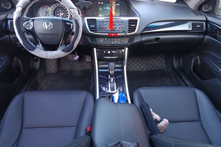 Used Honda Accord 2016 2.0L Comfort Edition Center Console