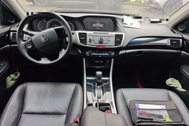 Used Honda Accord 2016 2.0L Comfort Edition Center Console