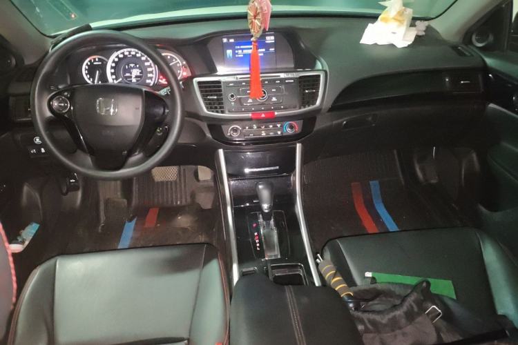 Used Honda Accord 2016 2.0L Comfort Edition Center Console