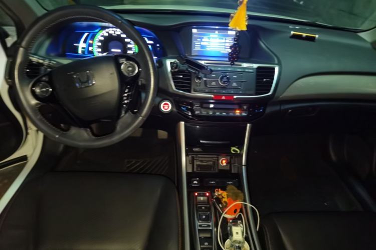 Used Honda Accord 2016 Hybrid 2.0L Sharp Edition Center Console
