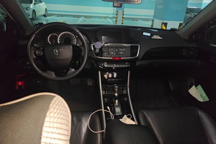 Used Honda Accord 2016 2.0L Elite Edition Center Console