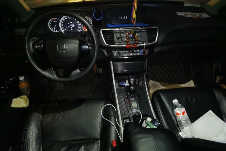 Used Honda Accord 2016 2.0L Comfort Edition Center Console