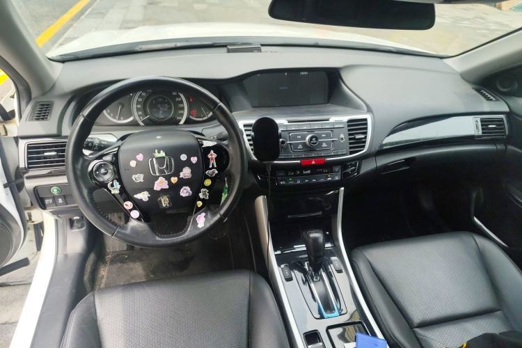 Used Honda Accord 2016 2.0L Elite Edition Center Console