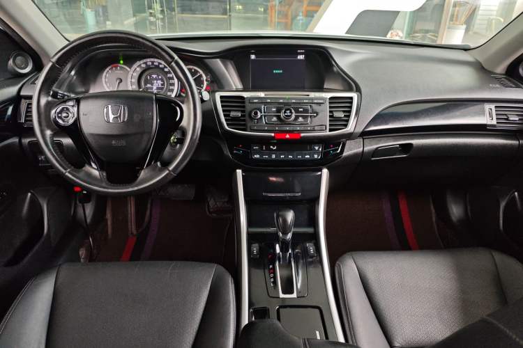 Used Honda Accord 2016 2.0L Elite Edition Center Console