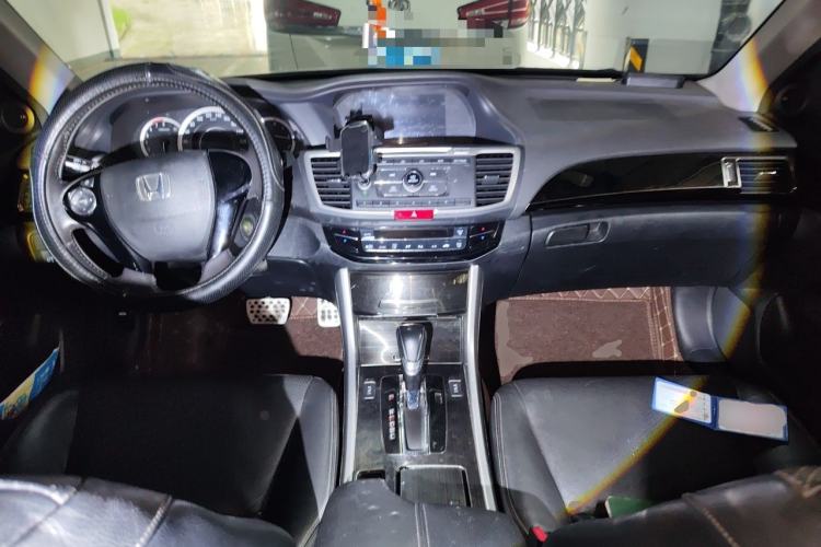 Used Honda Accord 2016 2.0L Elite Edition Center Console