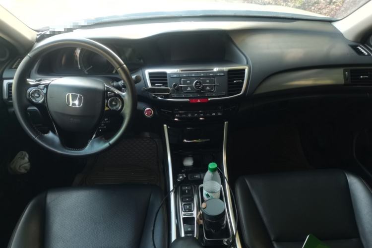 Used Honda Accord 2016 Hybrid 2.0L Sharp Edition Center Console