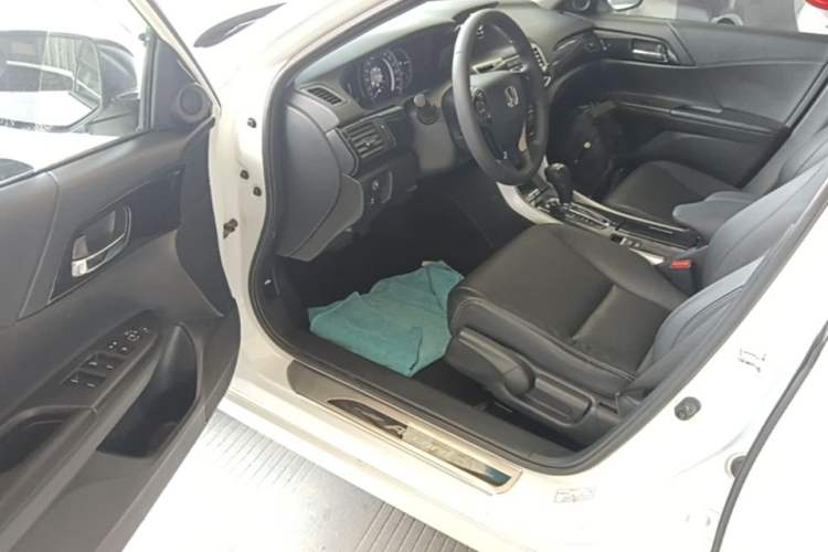 Used Honda Accord 2016 2.0L Elite Edition Driver Seat