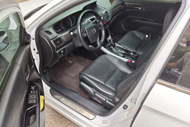 Used Honda Accord 2016 2.4L Comfort Edition Driver Seat