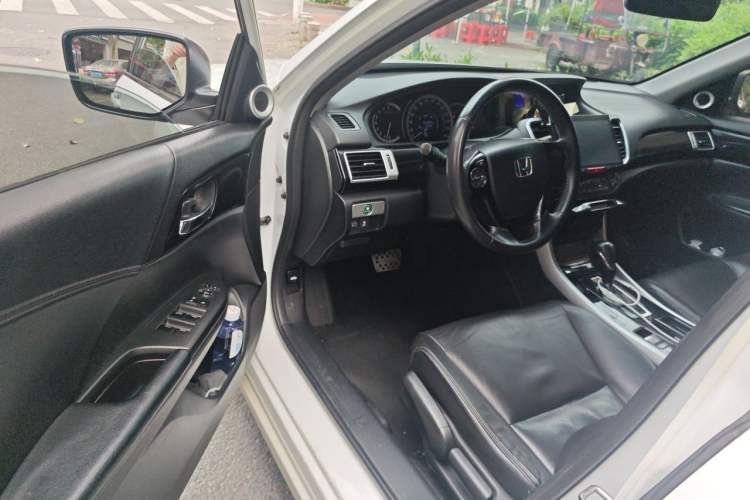 Used Honda Accord 2016 2.0L Elite Edition Driver Seat