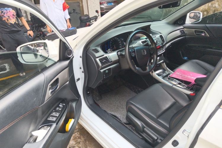 Used Honda Accord 2016 Hybrid 2.0L Sharp Edition Driver Seat