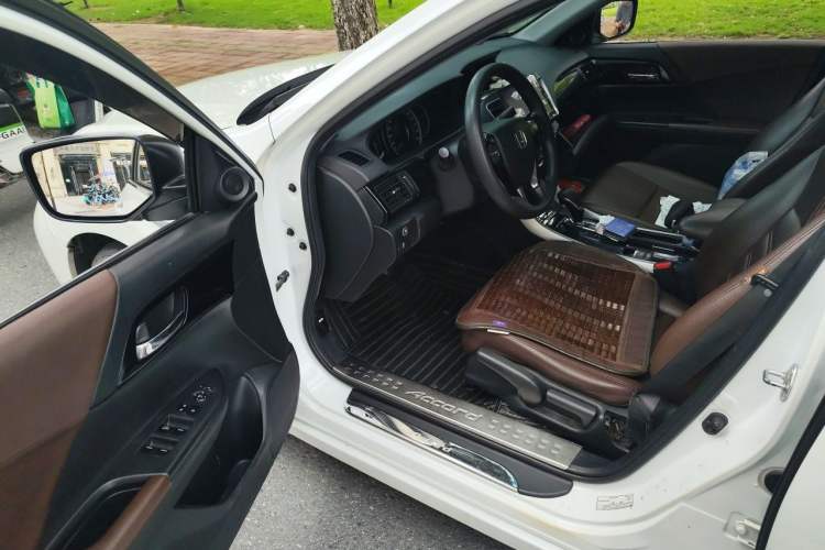Used Honda Accord 2016 2.0L Comfort Edition Driver Seat