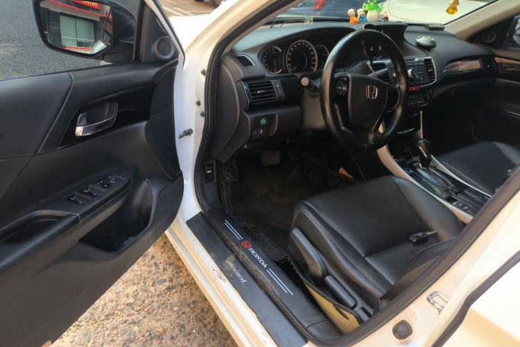 Used Honda Accord 2016 2.0L Elite Edition Driver Seat