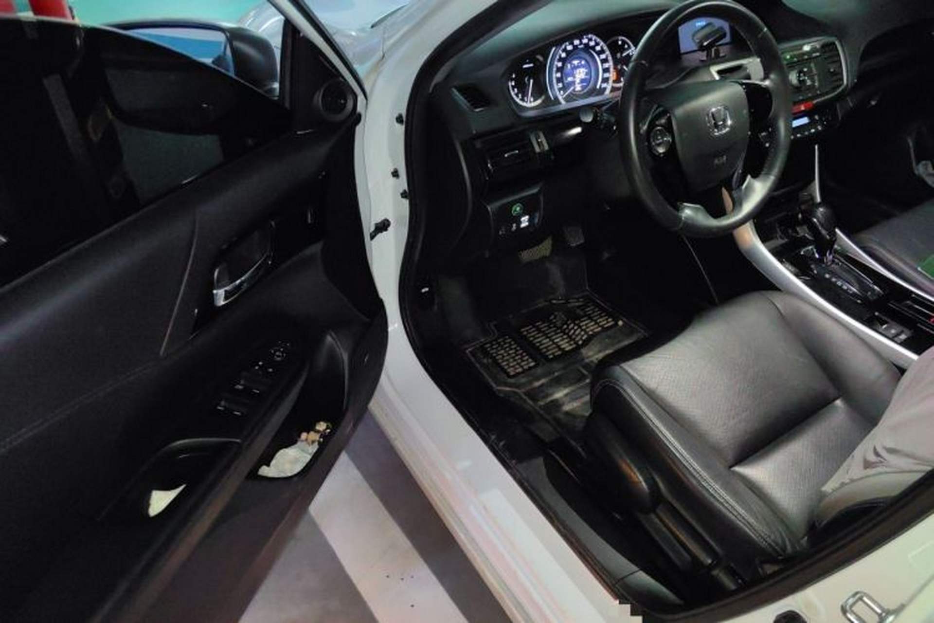 Used Honda Accord 2016 2.0L Elite Edition Driver Seat