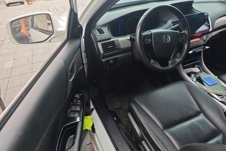 Used Honda Accord 2016 Hybrid 2.0L Sharp Edition Driver Seat