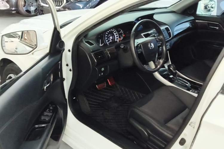 Used Honda Accord 2016 2.4L Comfort Edition Driver Seat