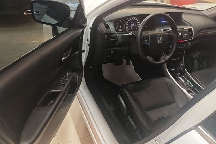 Used Honda Accord 2016 2.0L Comfort Edition Driver Seat