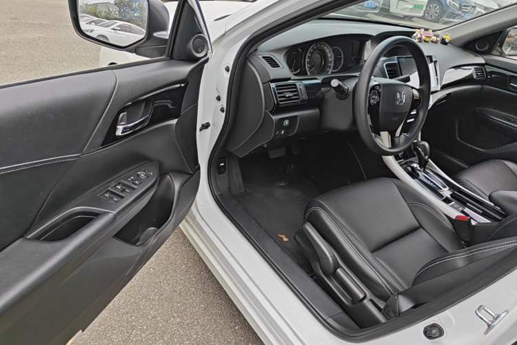 Used Honda Accord 2016 2.0L Comfort Edition Driver Seat