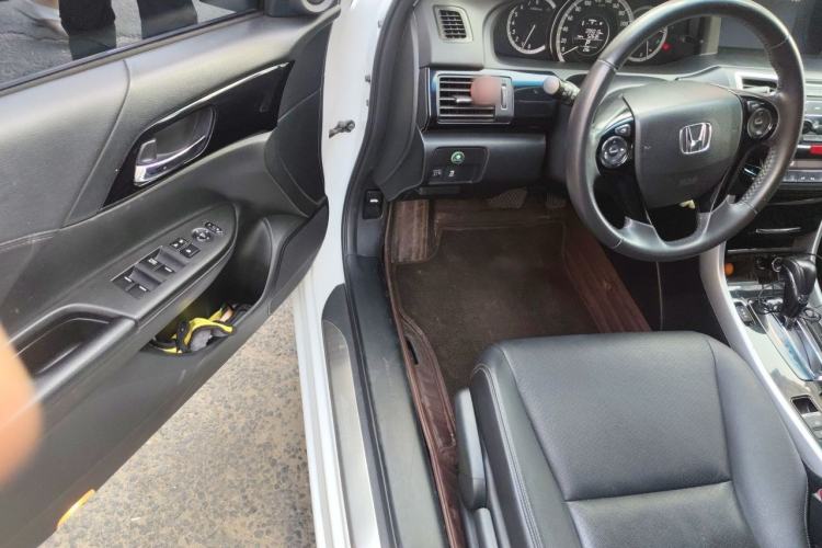 Used Honda Accord 2016 2.0L Elite Edition Driver Seat