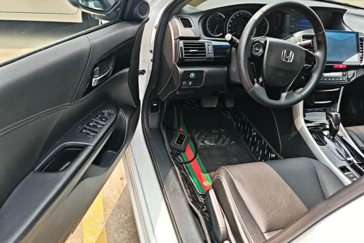 Used Honda Accord 2016 2.0L Elite Edition Driver Seat