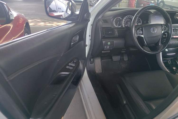 Used Honda Accord 2016 2.0L Elite Edition Driver Seat