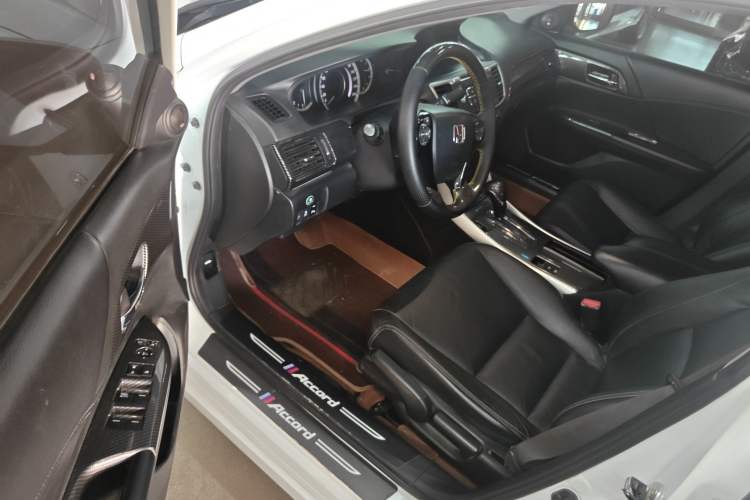 Used Honda Accord 2016 2.0L Elite Edition Driver Seat