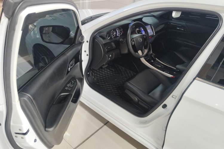 Used Honda Accord 2016 2.0L Comfort Edition Driver Seat