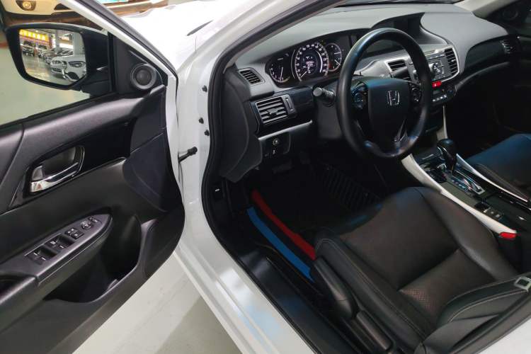 Used Honda Accord 2016 2.0L Elite Edition Driver Seat