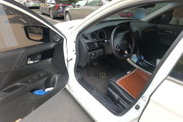 Used Honda Accord 2016 2.0L Elite Edition Driver Seat