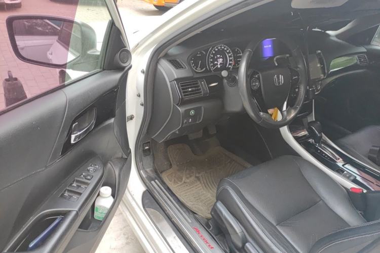 Used Honda Accord 2016 2.0L Elite Edition Driver Seat