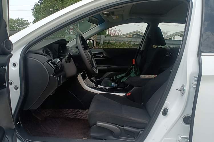 Used Honda Accord 2016 2.0L Comfort Edition Driver Seat