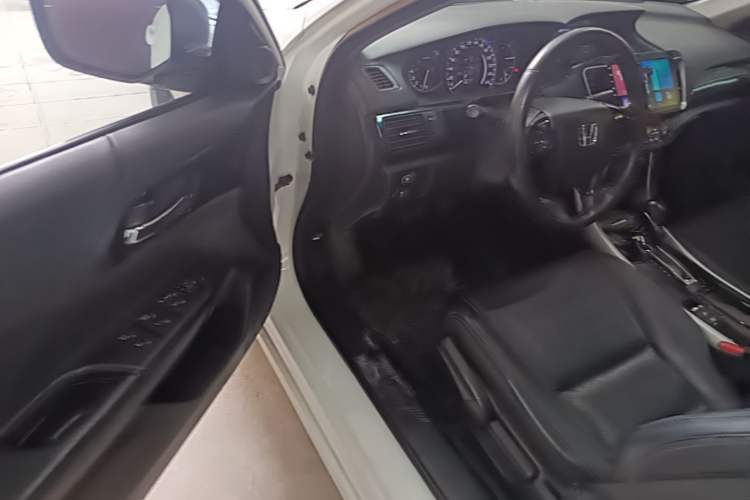 Used Honda Accord 2016 2.0L Elite Edition Driver Seat
