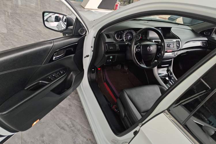 Used Honda Accord 2016 2.0L Elite Edition Driver Seat