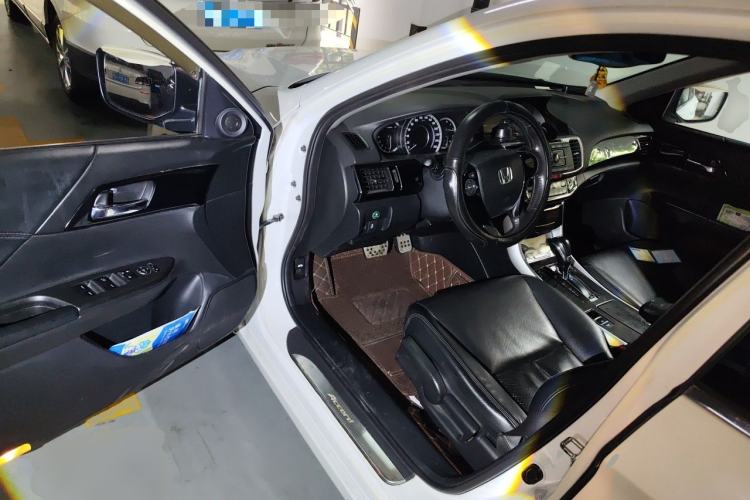 Used Honda Accord 2016 2.0L Elite Edition Driver Seat